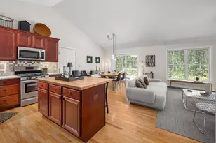 14 N Village Rd, York, ME 03902 - Photo 4