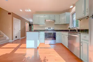 401 Brighton Ave, Portland, ME 04102 - Photo 8