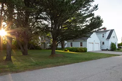 1052 Kings Highway, Kennebunkport, ME 04046 - Photo 2