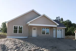 4 Jasmine Ln, Waterville, ME 04901 - Photo 1