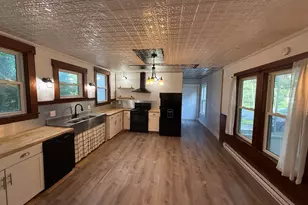 124 Lake Ave, Farmington, ME 04938 - Photo 8