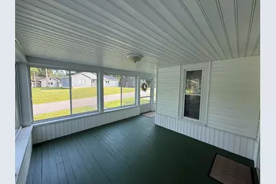 124 Lake Avenue, Farmington, ME 04938 - Photo 4