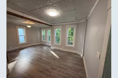 124 Lake Avenue, Farmington, ME 04938 - Photo 12