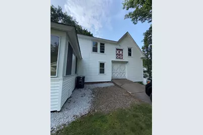 124 Lake Avenue, Farmington, ME 04938 - Photo 2