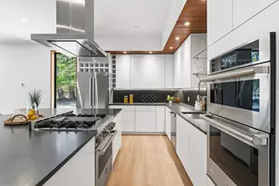 2 Woodside Meadow Rd, Kittery, ME 03903 - Photo 8