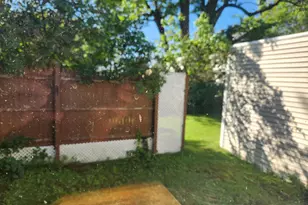 21 Baldwin St, Livermore Falls, ME 04254 - Photo 16