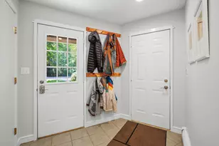 60 Ledgewood Dr, Yarmouth, ME 04096 - Photo 10
