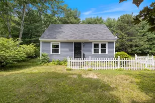 28 Woodside Dr, Kennebunk, ME 04043 - Photo 2