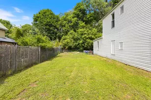 246 Lincoln St, Lewiston, ME 04240 - Photo 20