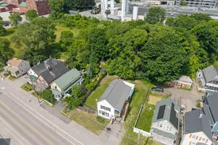 246 Lincoln St, Lewiston, ME 04240 - Photo 22