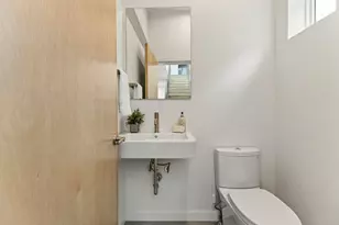 5 Salem St, Portland, ME 04102 - Photo 8