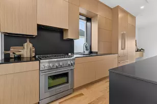 5 Salem St, Portland, ME 04102 - Photo 2