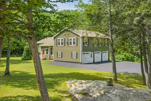 2 Little Brook Dr, Falmouth, ME 04105 - Photo 1
