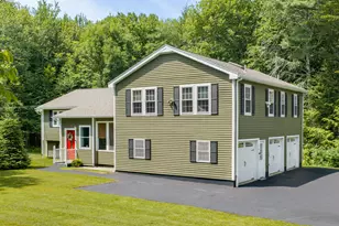 2 Little Brook Dr, Falmouth, ME 04105 - Photo 2