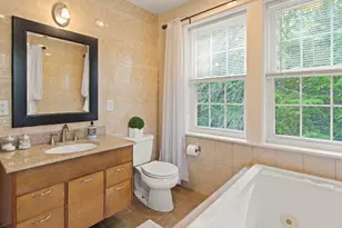 2 Little Brook Dr, Falmouth, ME 04105 - Photo 18