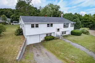 28 Marine St, Winterport, ME 04496 - Photo 2
