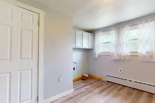 533 W Broadway, Lincoln, ME 04457 - Photo 16