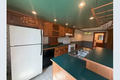 533 W Broadway, Lincoln, ME 04457 - Photo 36
