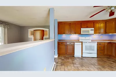 533 W Broadway, Lincoln, ME 04457 - Photo 10
