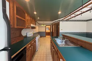 533 W Broadway, Lincoln, ME 04457 - Photo 34