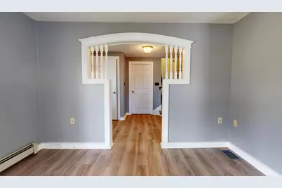 533 W Broadway, Lincoln, ME 04457 - Photo 12