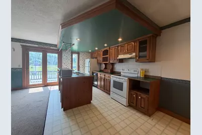 533 W Broadway, Lincoln, ME 04457 - Photo 32