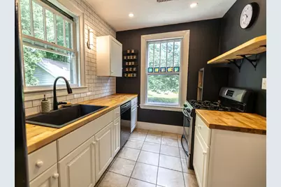 20 Fairlawn Avenue, Lewiston, ME 04240 - Photo 8