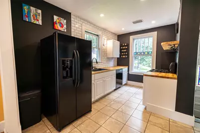 20 Fairlawn Avenue, Lewiston, ME 04240 - Photo 6