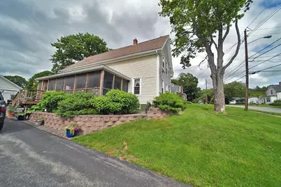 66 Pearce Avenue, Houlton, ME 04730 - Photo 4