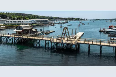 25 Campbell Street, Boothbay Harbor, ME 04538 - Photo 16