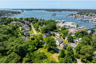 25 Campbell Street, Boothbay Harbor, ME 04538 - Photo 2