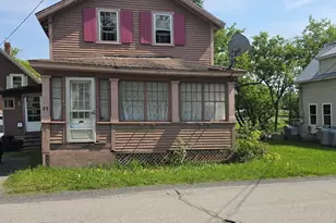 11 Exchange St, Presque Isle, ME 04769 - Photo 2