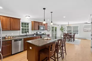 21 Hunters Wy, North Yarmouth, ME 04097 - Photo 2