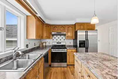 982 Highland Avenue, South Portland, ME 04106 - Photo 12