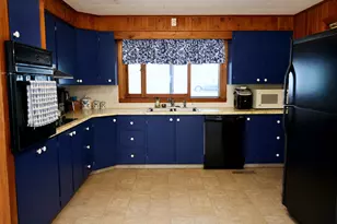 262 Hartland Ave, Pittsfield, ME 04967 - Photo 4