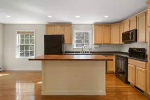 48 Peters St, Orono, ME 04473 - Photo 2