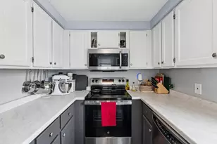 106 Beverly St, Portland, ME 04103 - Photo 12