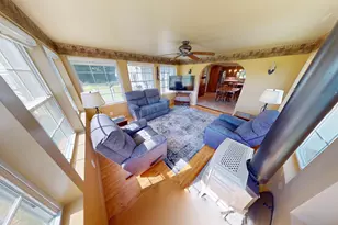201 Bean St, Turner, ME 04282 - Photo 12