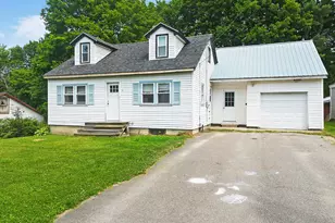 6 Stuart St, Winslow, ME 04901 - Photo 2