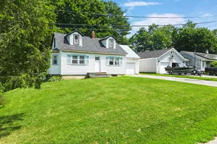 6 Stuart St, Winslow, ME 04901 - Photo 4