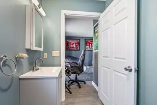 1712 Hotel Rd, Auburn, ME 04210 - Photo 16