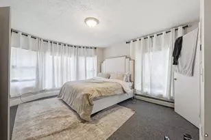 10 Pearl St, Auburn, ME 04210 - Photo 2