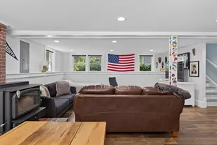 91 Bowdoin St, Yarmouth, ME 04096 - Photo 32