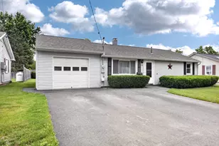 15 Brewster St, Bangor, ME 04401 - Photo 2