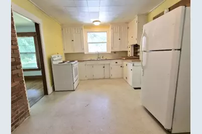 113 Greenwood Avenue, Farmington, ME 04938 - Photo 14