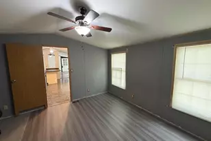 123 Cedar St, Millinocket, ME 04462 - Photo 6