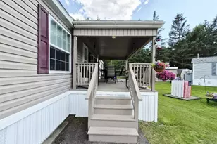 117 Pine Tree Ln, Farmington, ME 04938 - Photo 2