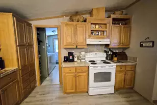 117 Pine Tree Ln, Farmington, ME 04938 - Photo 6