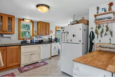 691 Eastern Avenue, Augusta, ME 04330 - Photo 14
