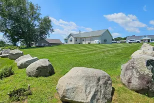 8 Meadow Dr, Waterville, ME 04901 - Photo 4